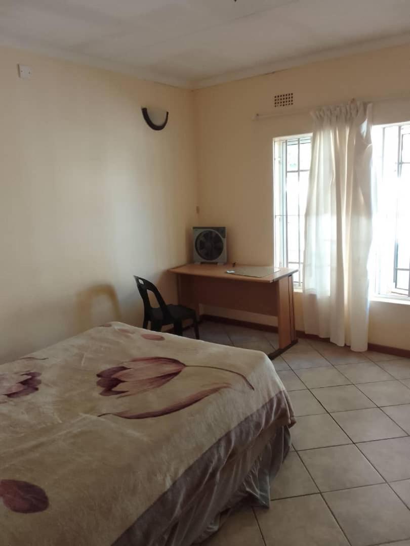 Bed and Breakfast Sugar Shack Backpackers Botswana Gaborone Zewnętrze zdjęcie